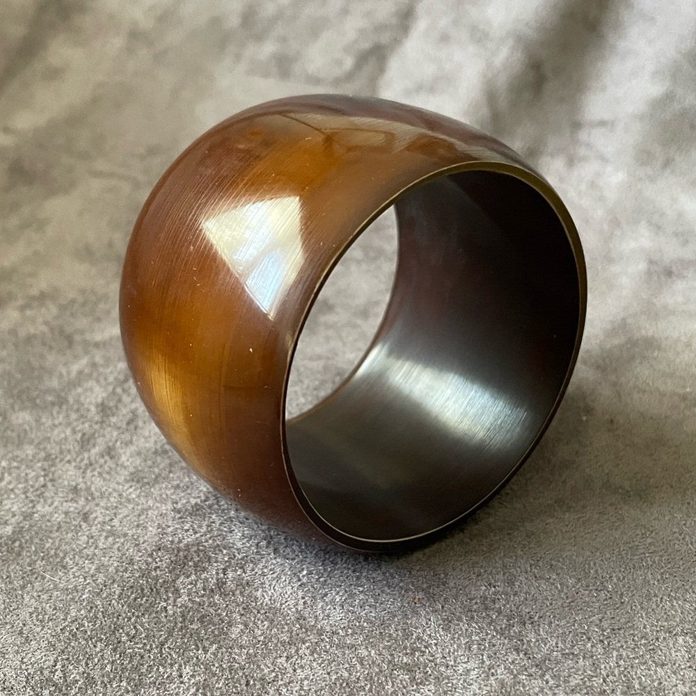 Vintage brown bangle